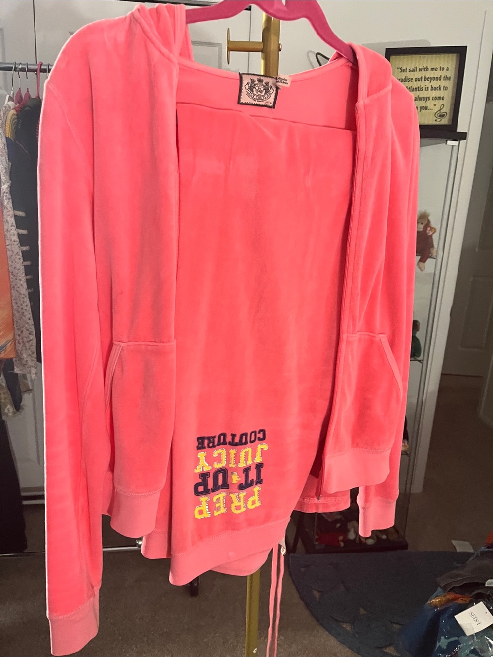 JUICY COUTURE VELOR RUNNING SUIT- Medium